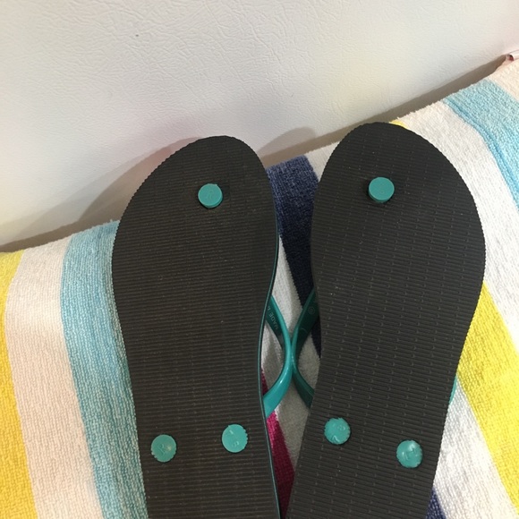 EUC Missoni Multi Color Zig Zag Flip Flops Size 7-8 - Picture 2 of 5